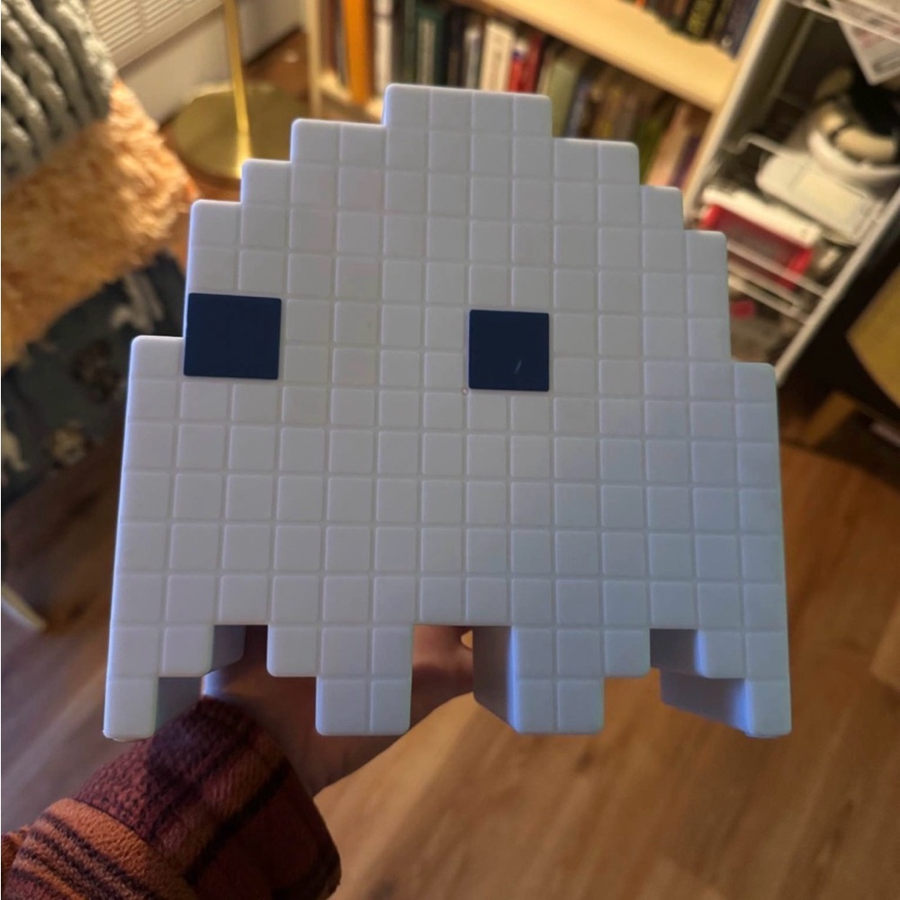 Pac Man Pixel Ghost Light - Minimal Retro Design